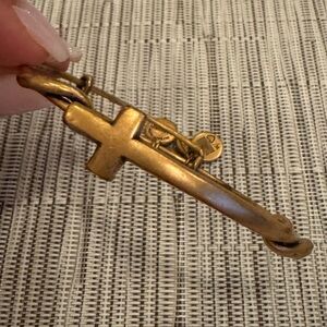 Alex and Ani Wire Wrapped Cross Gold Bangle Bracelet